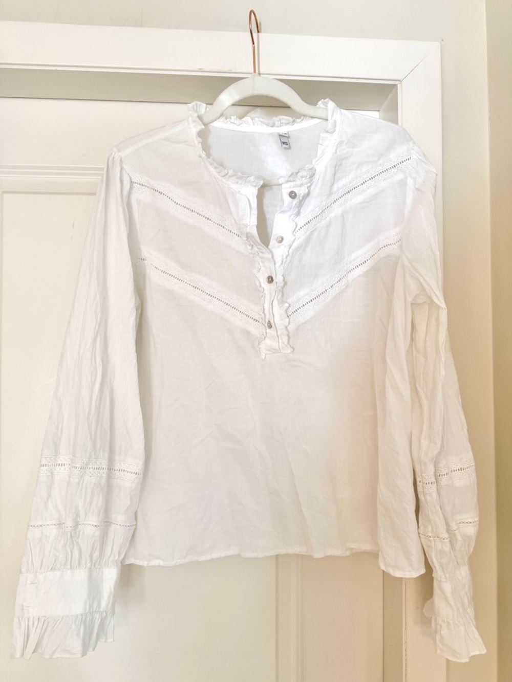 White Women's Ruffled Boho Blouse